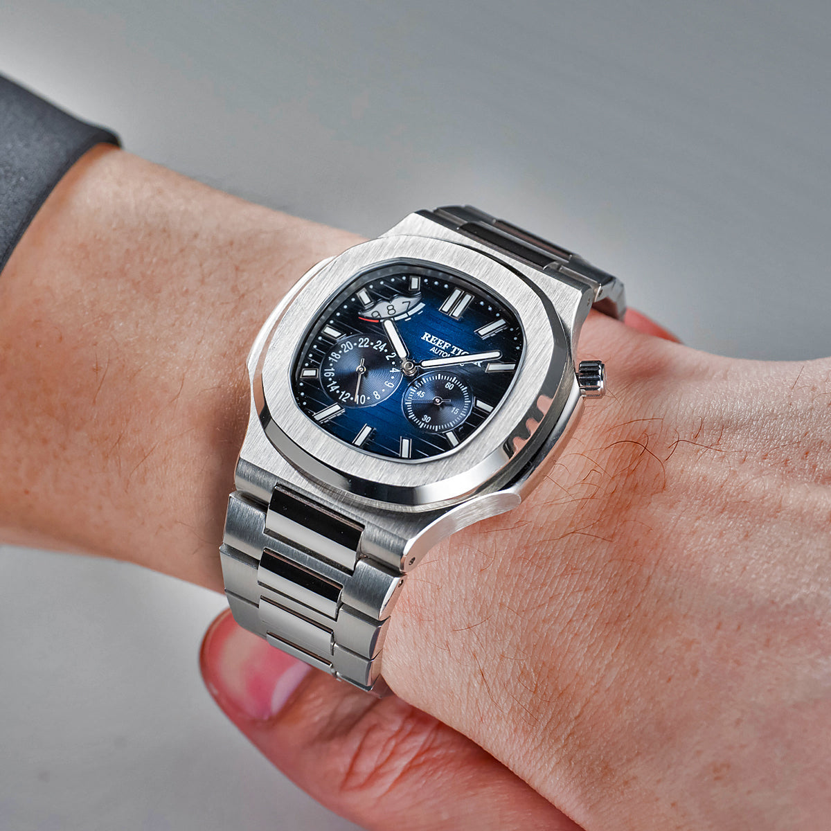 REEF TIGER | Luxury Men's 44mm Square Crystal Bezel Automatic Watch